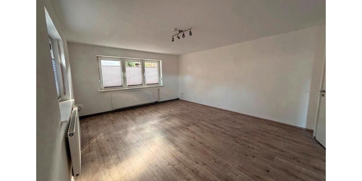 Erdgeschoßwohnung Arnstein - 2 Zimmer, 89 m&sup2;, 650&euro; | Angebot:25925055