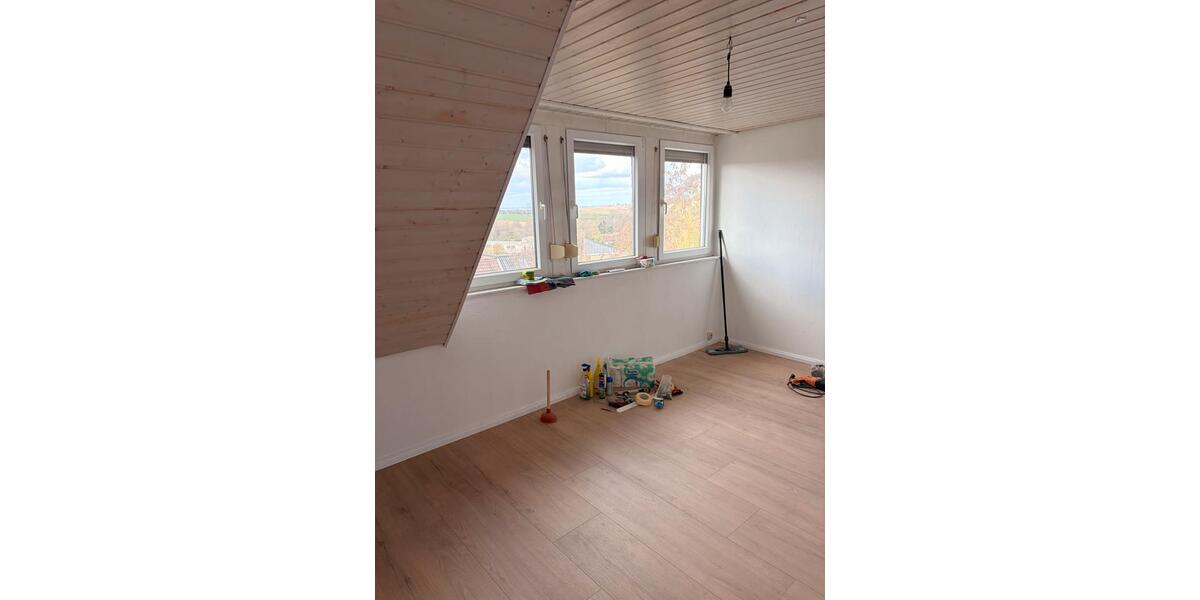Dachgeschoßwohnung Schonungen Forst - 3 Zimmer, 83 m&sup2;, 949&euro; | Angebot:26047316