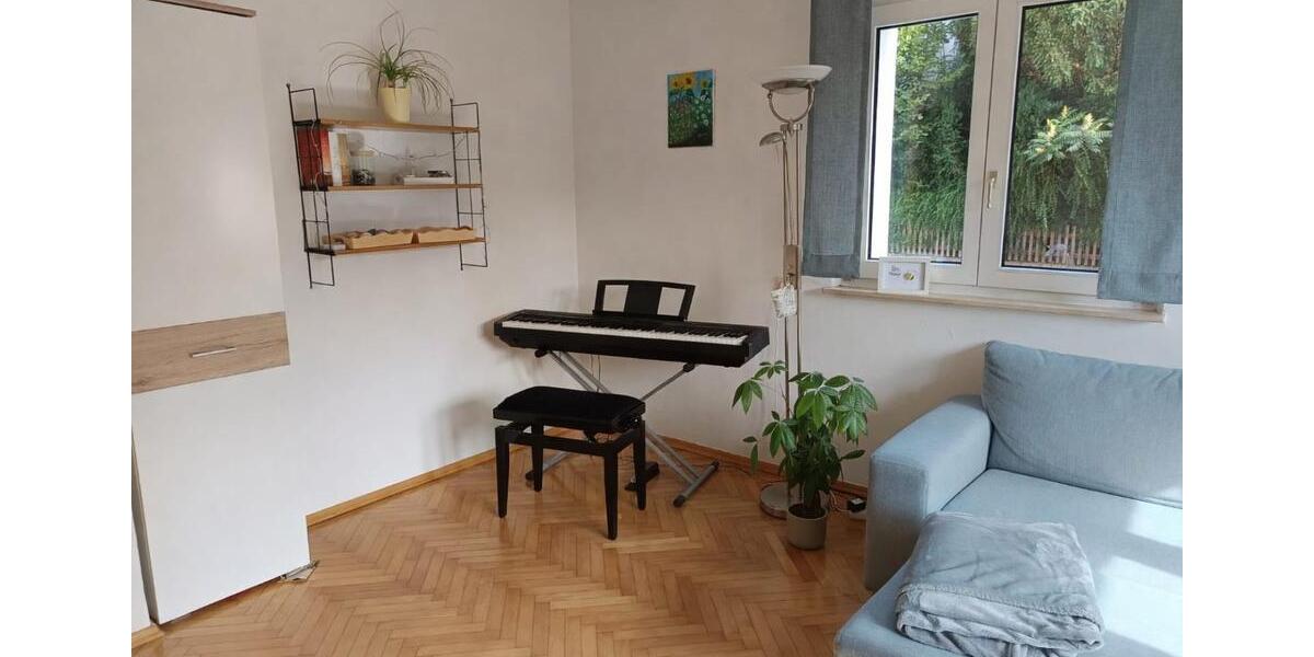 Hochparterre Hofheim in Unterfranken - 3 Zimmer, 65 m&sup2;, 600&euro; | Angebot:25382347