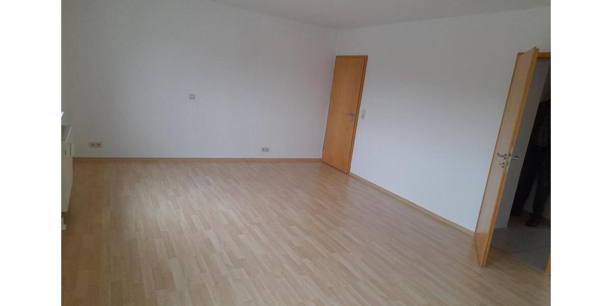 Etagenwohnung Schweinfurt Bellevue - 3 Zimmer, 90 m&sup2;, 700&euro; | Angebot:25376392