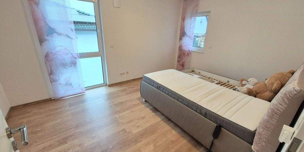 Einfamilienhaus Bad Kissingen - 6 Zimmer, 155 m&sup2;, 620.000&euro; | Angebot:25664868