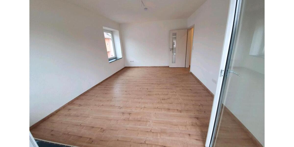 Maisonettenwohnung Bergrheinfeld - 4 Zimmer, 125 m&sup2;, 1.000&euro; | Angebot:25998895
