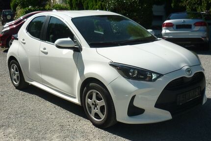 Toyota Yaris 38.667 km 13.900 &euro; Estenfeld bei Würzburg 97230