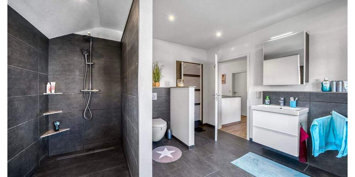 Einfamilienhaus Bad Kissingen Garitz - 5 Zimmer, 145 m&sup2;, 619.000&euro; | Angebot:25740384