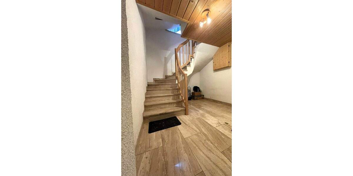 Mehrfamilienhaus, Wohnhaus Hofheim i.UFr. Ostheim - 6 Zimmer, 140 m&sup2;, 423.000&euro; | Angebot:25716358