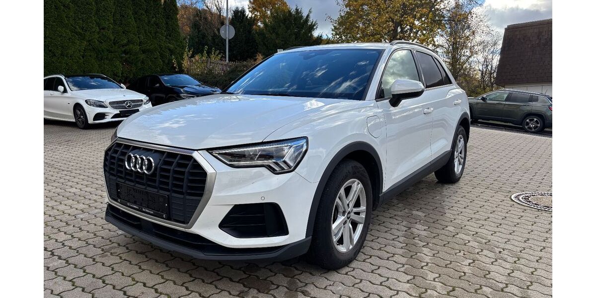 Audi Q3 104.100 km 21.950 &euro; Bad Kissingen 97688