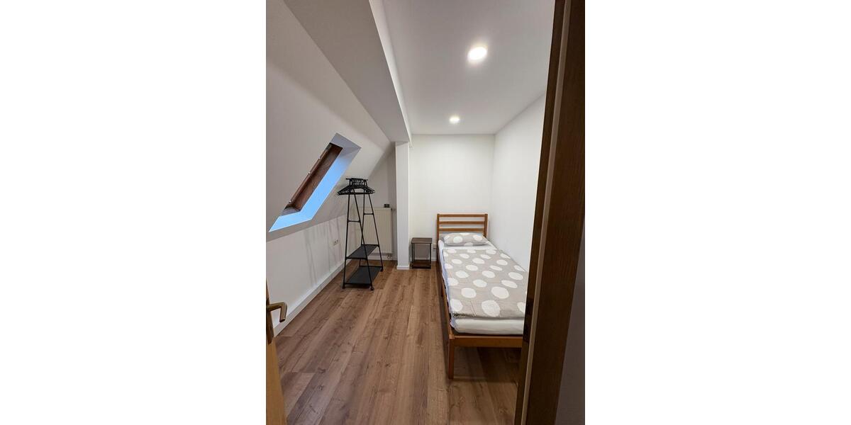 Maisonettenwohnung Gochsheim - 4 Zimmer, 101 m&sup2;, 25&euro; | Angebot:25342281