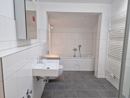 Schicke 4-Zimmer-Mietwohnung mit Balkon in 97421 Schweinfurt (ID 1519) - Etagenwohnung Schweinfurt Schweinfurt | Angebot:25064110