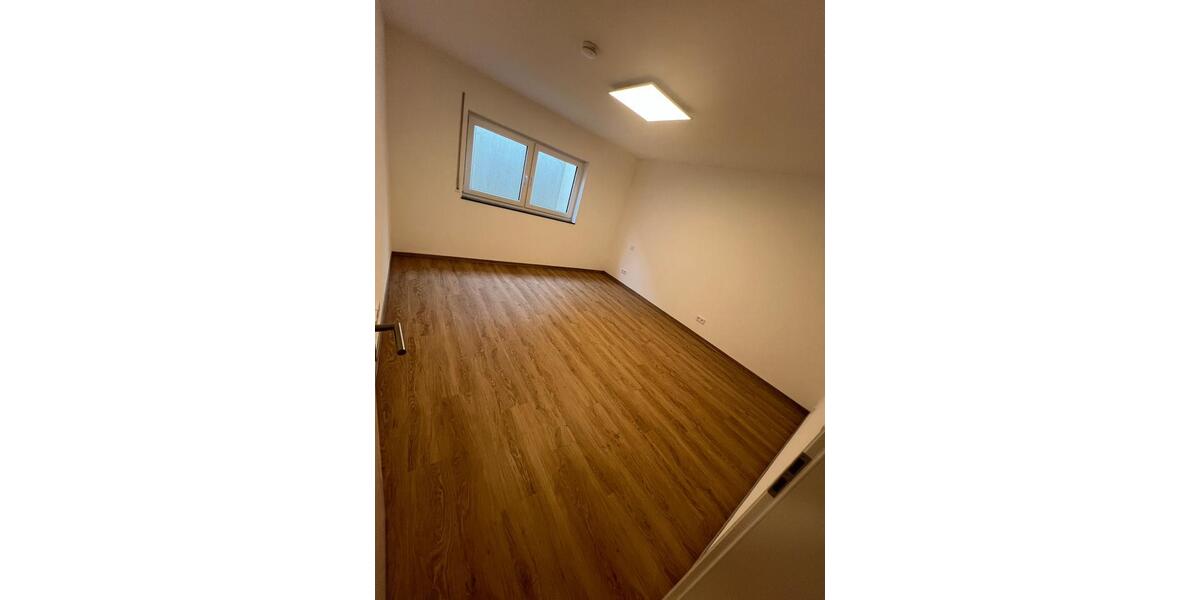 Etagenwohnung Rimpar - 2 Zimmer, 61 m&sup2;, 750&euro; | Angebot:26049376