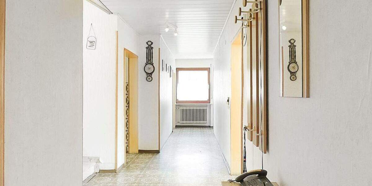 Einfamilienhaus Volkach Eichfeld - 1 Zimmer, 172 m&sup2;, 290.000&euro; | Angebot:25743799