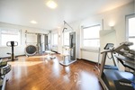 Hochwertige Physiopraxis & vermietete 4-Zimmer-Dachgeschoss-Wohnung - Gewerbeobjekt Arnstein | Angebot:26649274