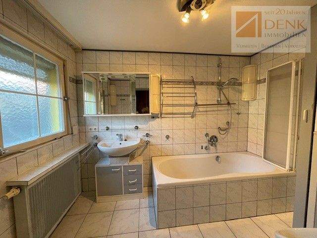Doppelhaushälfte Schweinfurt Gartenstadt - 4 Zimmer, 110 m&sup2;, 205.000&euro; | Angebot:25780756
