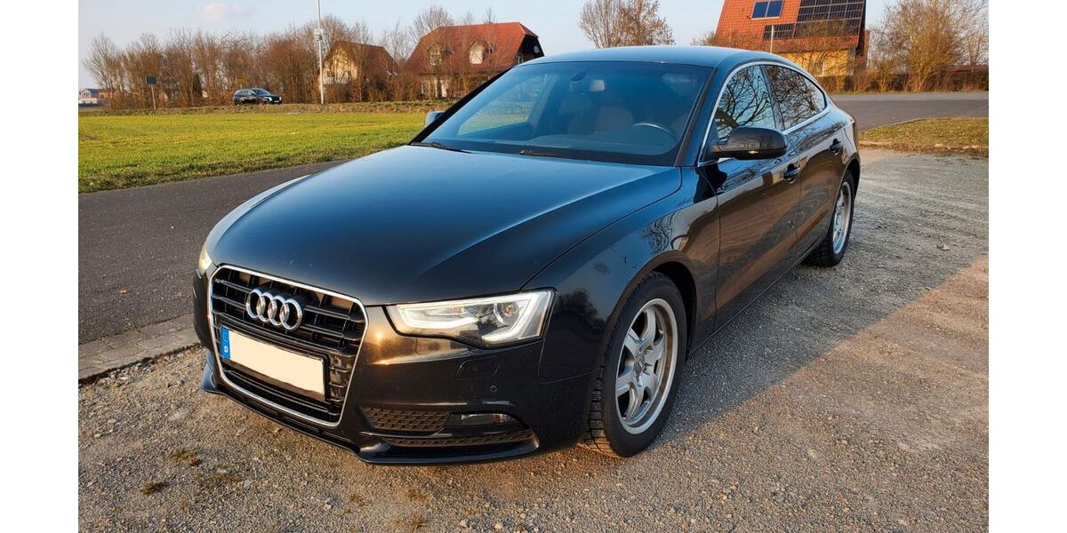 Audi A5 216.000 km 8.300 &euro; Oerlenbach 97714