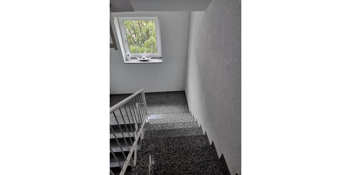 Dachgeschoßwohnung Schweinfurt Gartenstadt - 2 Zimmer, 47 m&sup2;, 725&euro; | Angebot:25283563