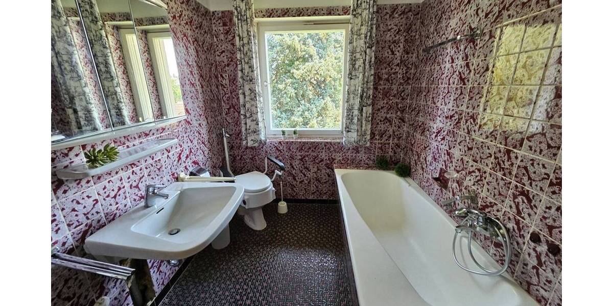 Einfamilienhaus Rimpar - 6 Zimmer, 159 m&sup2;, 395.000&euro; | Angebot:25743345