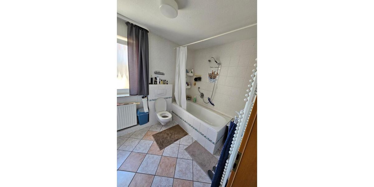Erdgeschoßwohnung Bergtheim - 3 Zimmer, 75 m&sup2;, 800&euro; | Angebot:26615828