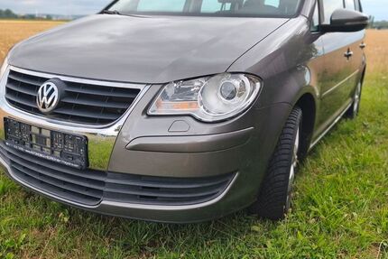 VW Touran 151.000 km 4.500 &euro; Grafenrheinfeld 97506