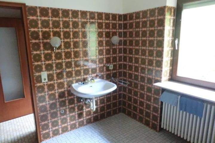 Einfamilienhaus Stadtlauringen - 5 Zimmer, 155 m&sup2;, 325.000&euro; | Angebot:25747530