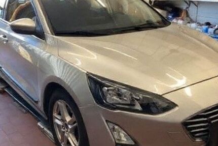 Ford Focus 91.500 km 8.999 &euro; Niederlauer 97618