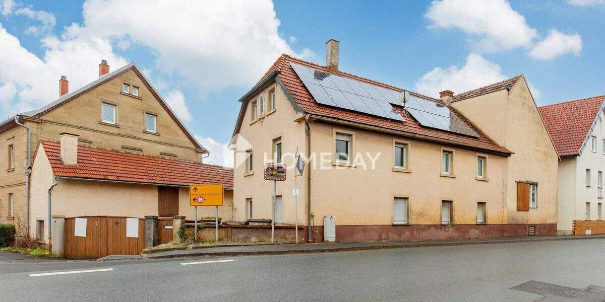 Einfamilienhaus Bergtheim Opferbaum - 8 Zimmer, 220 m&sup2;, 335.000&euro; | Angebot:25684249
