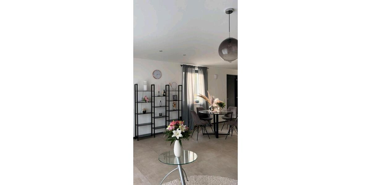 Erdgeschoßwohnung Hohenroth - 2 Zimmer, 80 m&sup2;, 850&euro; | Angebot:25636547