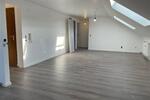 Dachgeschoßwohnung Volkach - 3 Zimmer, 68 m&sup2;, 750&euro; | Angebot:25860477