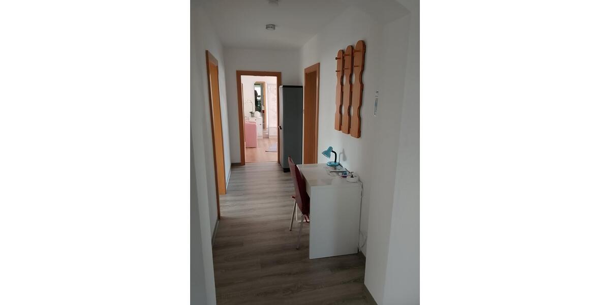 Etagenwohnung Burkardroth - 4 Zimmer, 126 m&sup2;, 60&euro; | Angebot:25636562