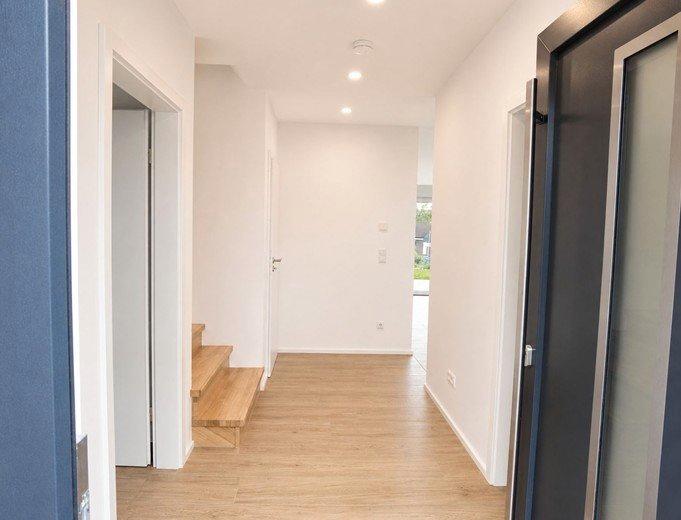 Doppelhaushälfte Unterpleichfeld - 5.5 Zimmer, 145 m&sup2;, 2.100&euro; | Angebot:26584365
