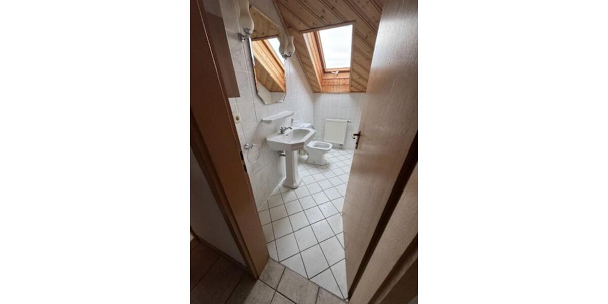 Mehrfamilienhaus, Wohnhaus Oerlenbach - 3 Zimmer, 300 m&sup2;, 340.000&euro; | Angebot:25789691