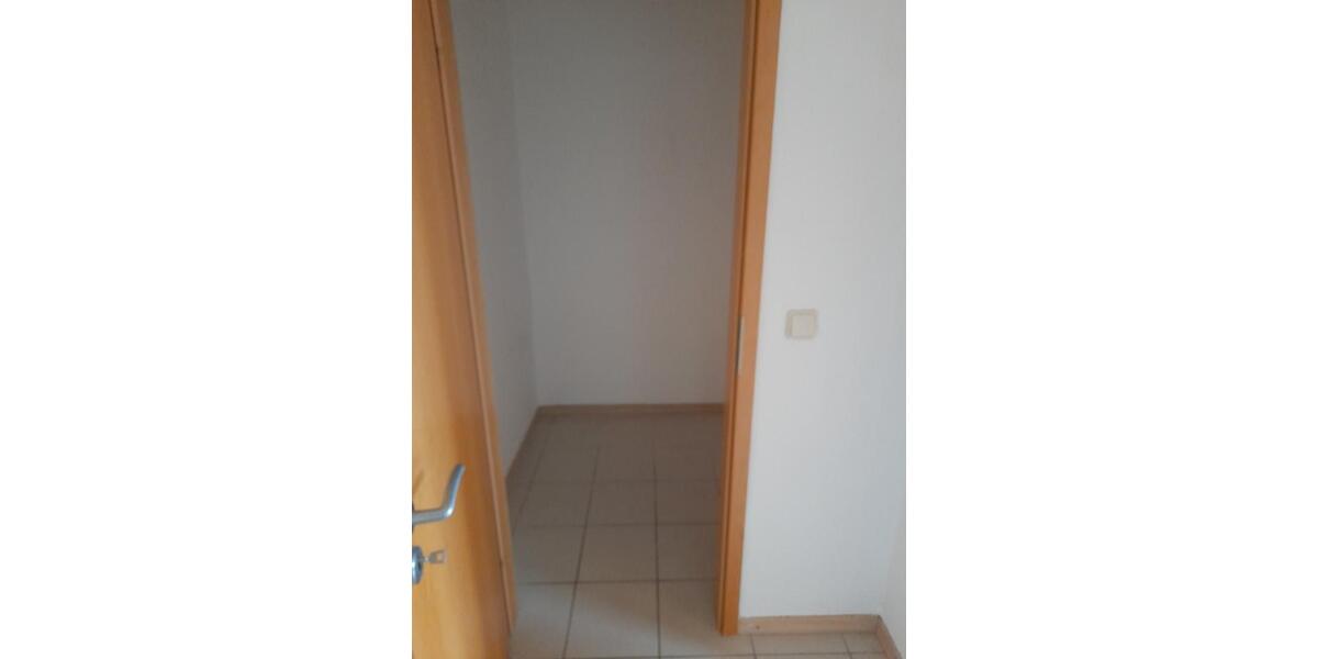 Etagenwohnung Schweinfurt Bellevue - 3 Zimmer, 90 m&sup2;, 700&euro; | Angebot:25376392