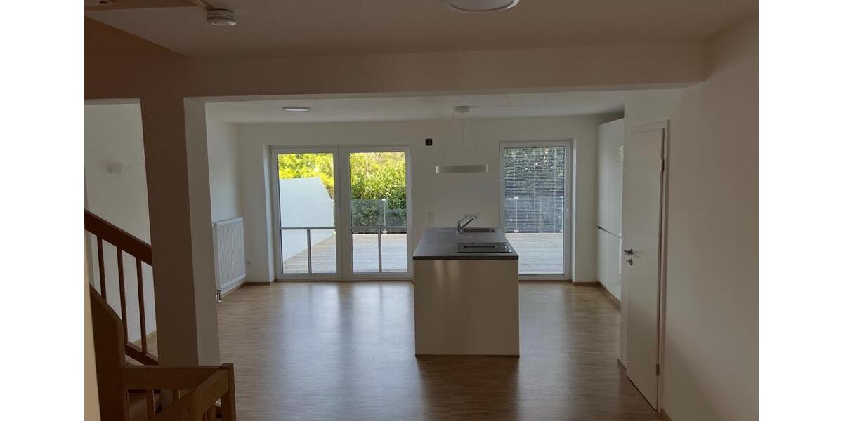 Reihenhaus Gerolzhofen - 6 Zimmer, 170 m&sup2;, 499.000&euro; | Angebot:26934403