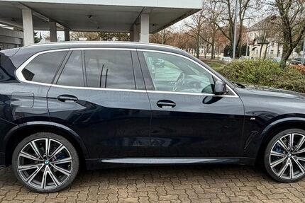 BMW X5 174.900 km 41.800 &euro; Schweinfurt 97424