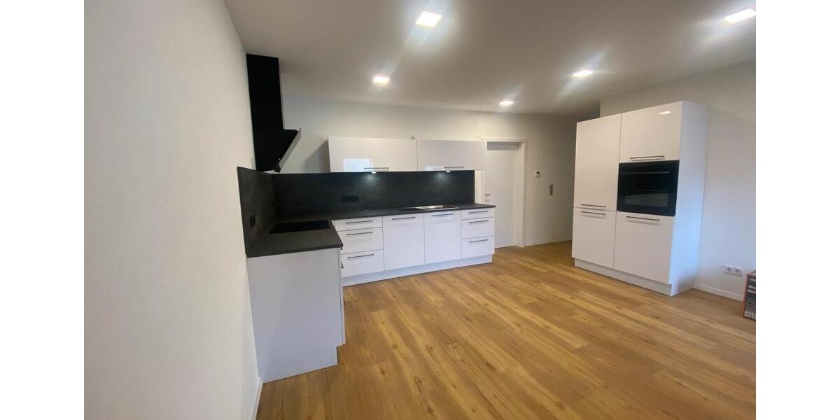 Etagenwohnung Bad Kissingen - 3 Zimmer, 88 m&sup2;, 1.100&euro; | Angebot:25811080