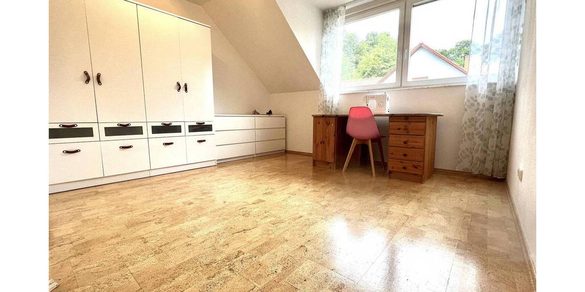 Einfamilienhaus Schweinfurt Nordöstlicher Stadtteil - 9 Zimmer, 188 m&sup2;, 749.000&euro; | Angebot:26148778