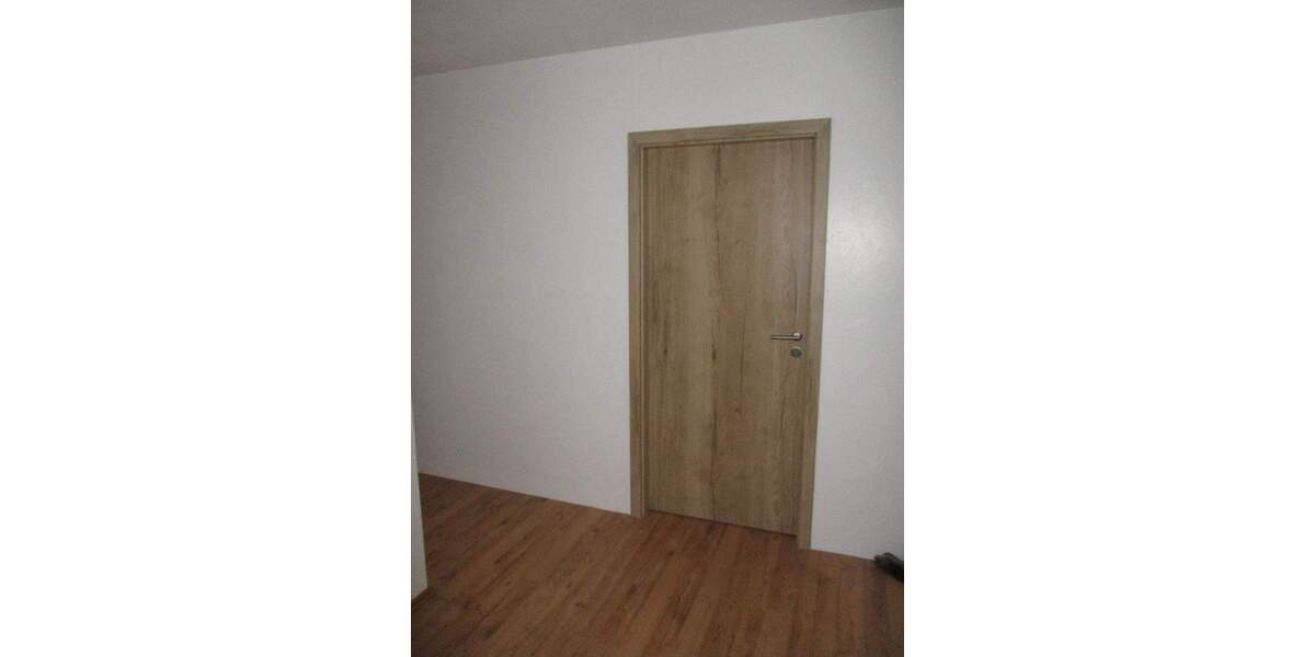 Etagenwohnung Schweinfurt Bergl - 3 Zimmer, 81 m&sup2;, 165.000&euro; | Angebot:25667719