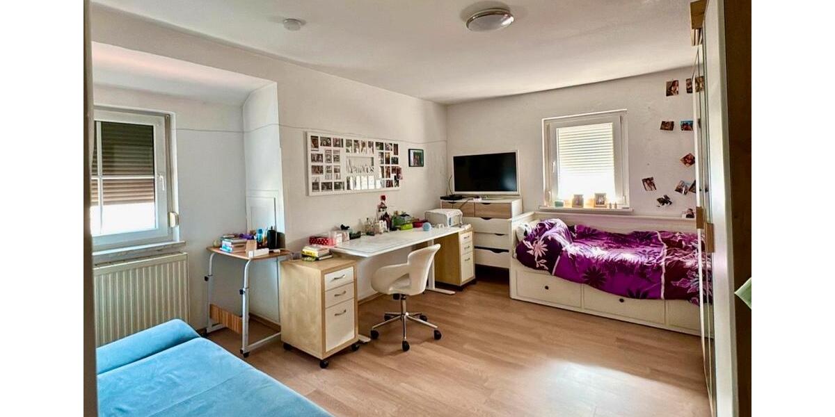 Einfamilienhaus Elfershausen - 5 Zimmer, 145 m&sup2;, 1.200&euro; | Angebot:25942049