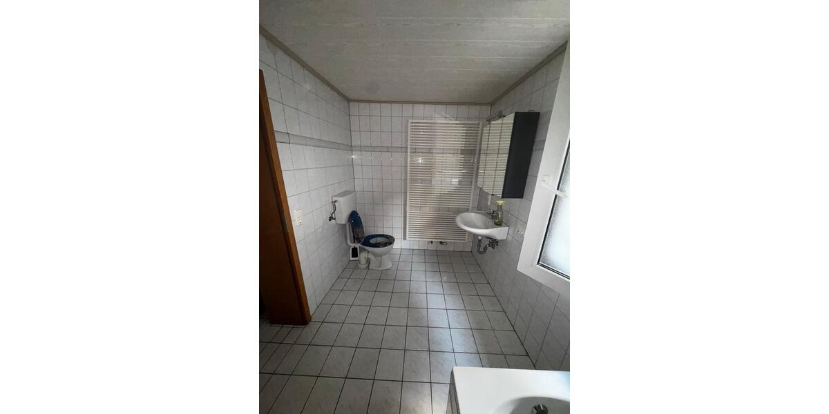 Einfamilienhaus Burkardroth - 2 Zimmer, 80 m&sup2;, 500&euro; | Angebot:25859615