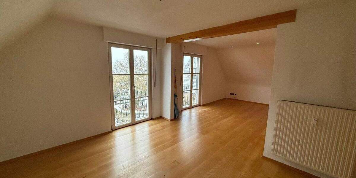 Etagenwohnung Volkach Escherndorf - 4 Zimmer, 110 m&sup2;, 195.000&euro; | Angebot:25673735