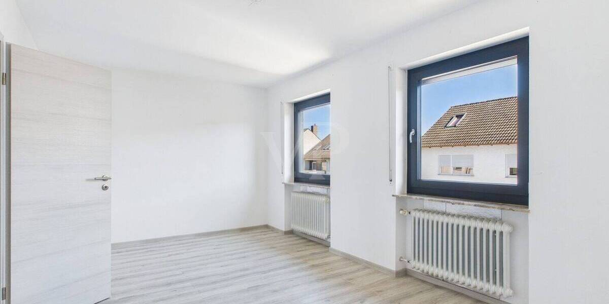 Reihenendhaus Dittelbrunn - 5 Zimmer, 145 m&sup2;, 370.000&euro; | Angebot:26016125