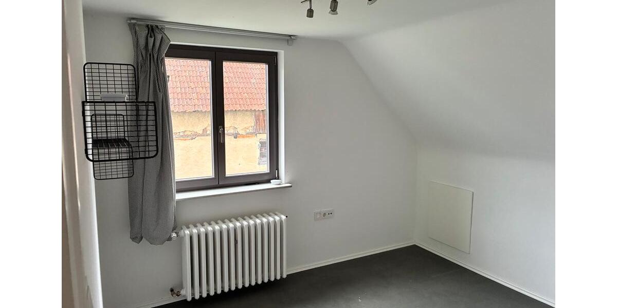 Einfamilienhaus Hohenroth - 3 Zimmer, 172 m&sup2;, 369.000&euro; | Angebot:26040339