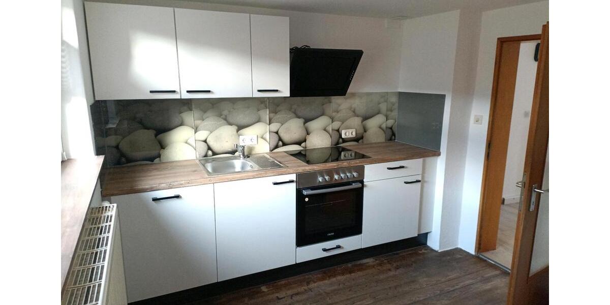 Einfamilienhaus Hammelburg - 9 Zimmer, 113 m&sup2;, 650&euro; | Angebot:25603624