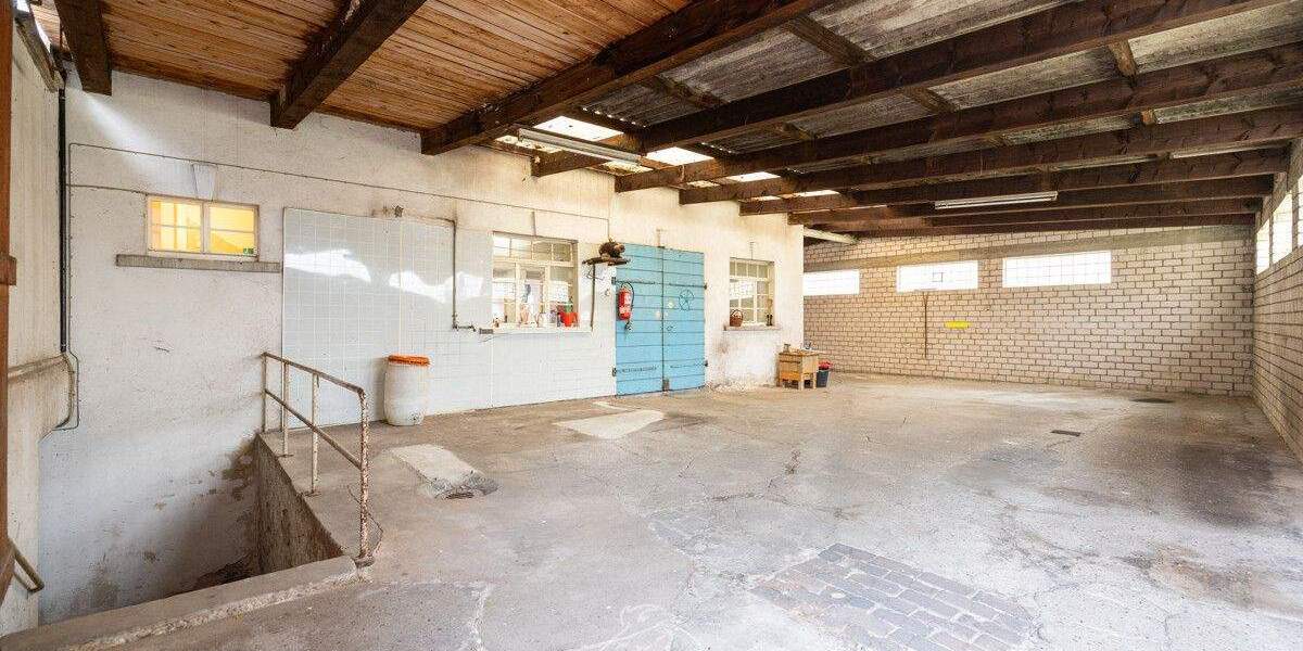 Mehrfamilienhaus, Wohnhaus Volkach - 9 Zimmer, 212 m&sup2;, 397.000&euro; | Angebot:25737330