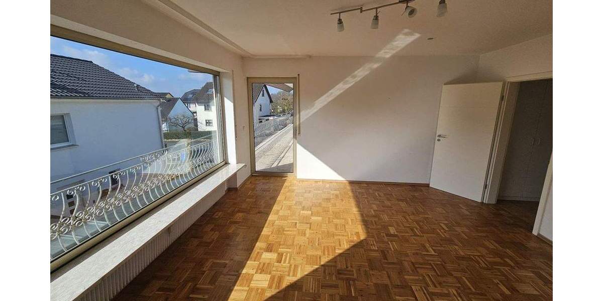Etagenwohnung Euerdorf - 4 Zimmer, 140 m&sup2;, 195.000&euro; | Angebot:25927435