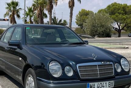 Mercedes-Benz E 300 400.525 km 4.900 &euro; Oberpleichfeld 97241