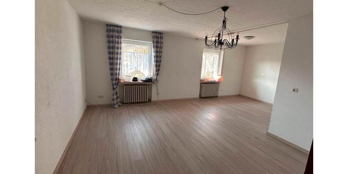 Einfamilienhaus Schonungen Forst - 6 Zimmer, 190 m&sup2;, 300.000&euro; | Angebot:27055052