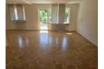 3-Zimmer-Mietwohnung mit Stellplatz und Garage sowie Garten mit Freisitz und Teich sowie Wasserlauf in 97456 Sennfeld (1592) - Erdgeschoßwohnung Sennfeld Sennfeld | Angebot:25521331