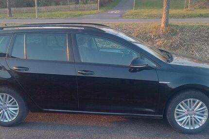 VW Golf 109.000 km 9.800 &euro; Haßfurt 97437