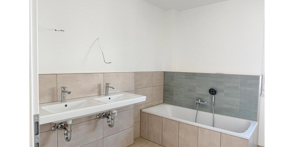 Doppelhaushälfte Unterpleichfeld - 5 Zimmer, 145 m&sup2;, 2.190&euro; | Angebot:26462335