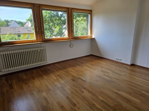 Versteckter Traum mit parkähnlichem Grundstück in 97688 Bad Kissingen, ruhig gelegen, weitere Bebauungsmöglichkeiten (ID 10643) - Zweifamilienhaus Bad Kissingen Bad Kissingen | Angebot:26961569