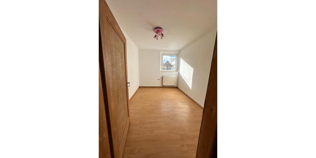 Hochparterre Gerolzhofen - 3 Zimmer, 78 m&sup2;, 675&euro; | Angebot:25291264